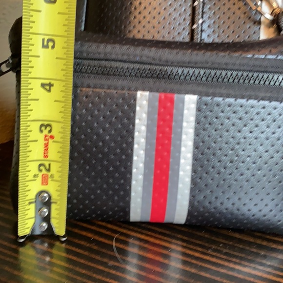 Haute shore Tote and Pochette - Picture 15 of 17